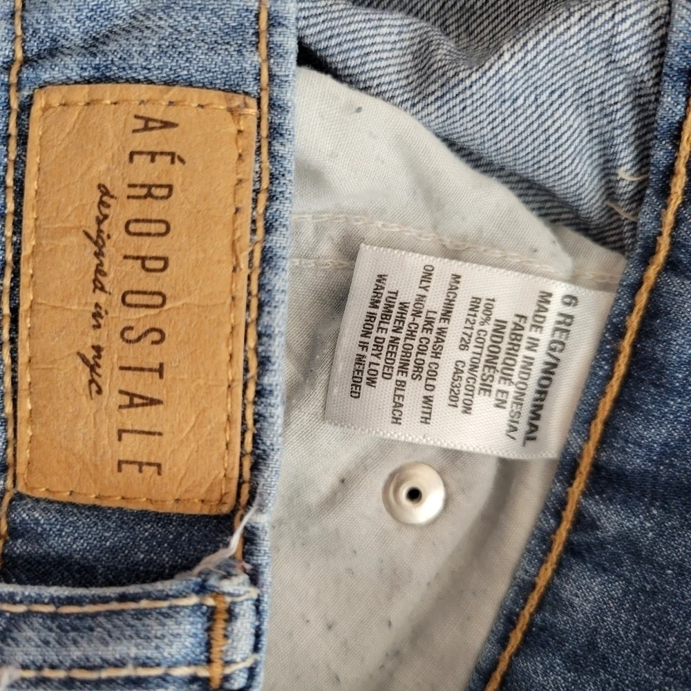 Aeropostale Boyfriend Jeans Women's 6 Reg Regular Medium Wash Distressed Loose